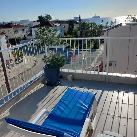 George Roof Garden * Larnaca